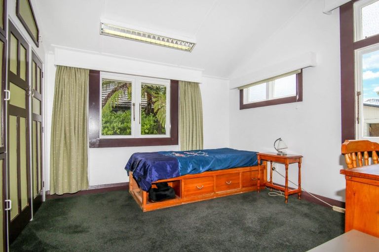 Photo of property in 75 Peel Street, Westport, 7825