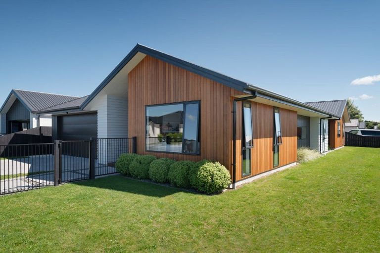 Photo of property in 17 Ruru Street, Cambridge, 3434