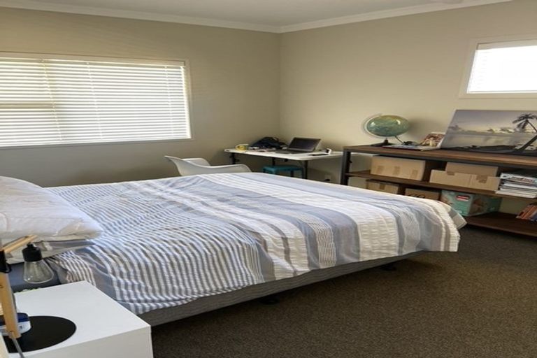 Photo of property in 1/59 Hattaway Avenue, Bucklands Beach, Auckland, 2012