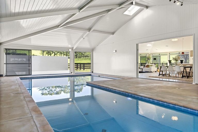 Photo of property in 53 Urquhart Road, Karaka, Papakura, 2580