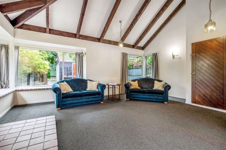 Photo of property in 415a Avonhead Road, Avonhead, Christchurch, 8042