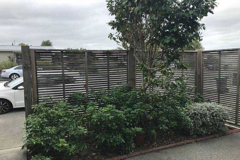 Photo of property in 47 Lyndon Street, Riccarton, Christchurch, 8041