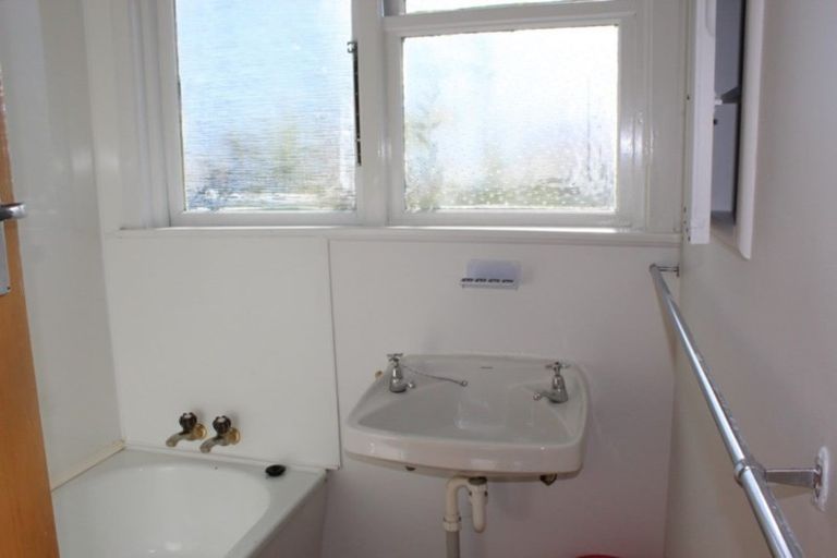 Photo of property in 6 Mararoa Drive, Manapouri, 9679