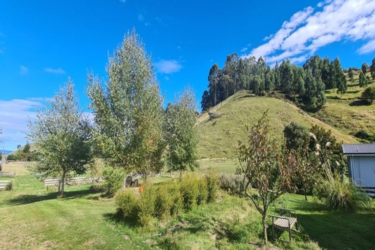 Photo of property in 268 Whangamata Road, Kinloch, Taupo, 3377