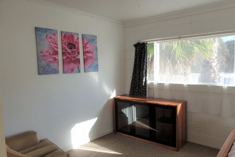 Photo of property in 53 Holland Road, Hillcrest, Auckland, 0627