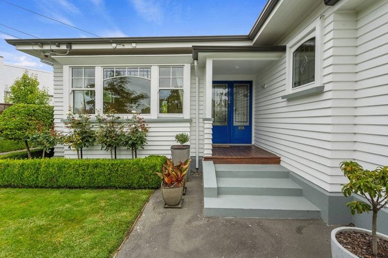 Photo of property in 108 Mays Road, St Albans, Christchurch, 8052
