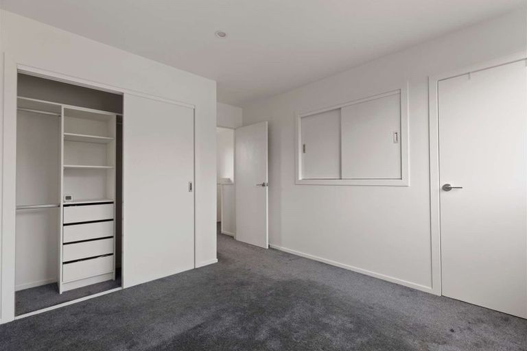 Photo of property in 6/102 Millbrook Road, Sunnyvale, Auckland, 0612
