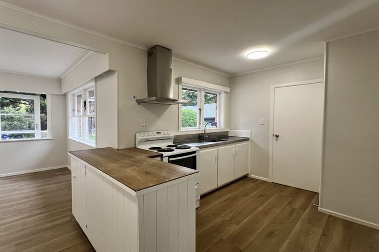 Photo of property in 4 Blenheim Street, Glenfield, Auckland, 0629