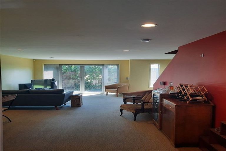 Photo of property in 19 Whiteleigh Avenue, Addington, Christchurch, 8024