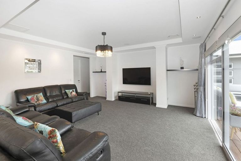 Photo of property in 14 Westburn Place, Prebbleton, 7604