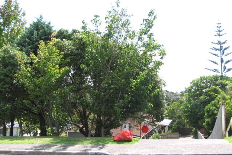 Photo of property in 2/7a Alexander Avenue, Torbay, Auckland, 0630