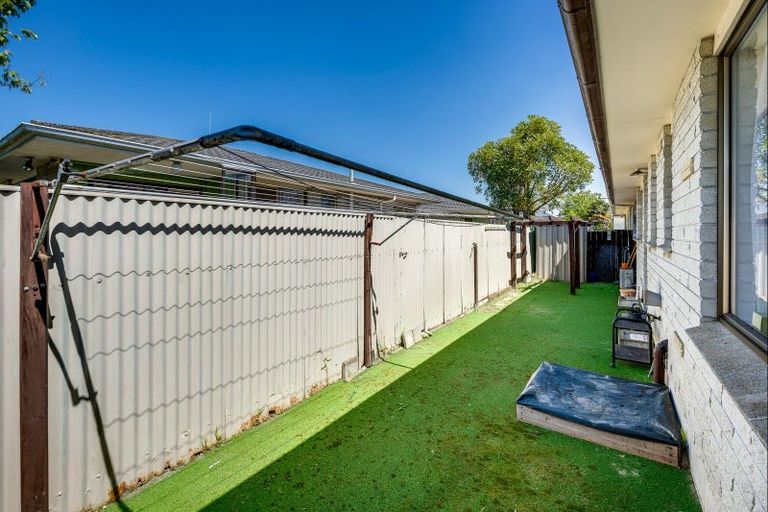 Photo of property in 2/403 Avenue Road West, Hastings, 4122