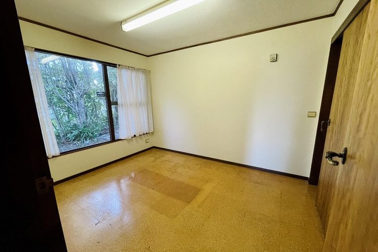 Photo of property in 52 Homebush Road, Khandallah, Wellington, 6035