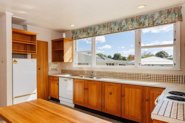 Photo of property in 4 Edwards Place, Terrace End, Palmerston North, 4410