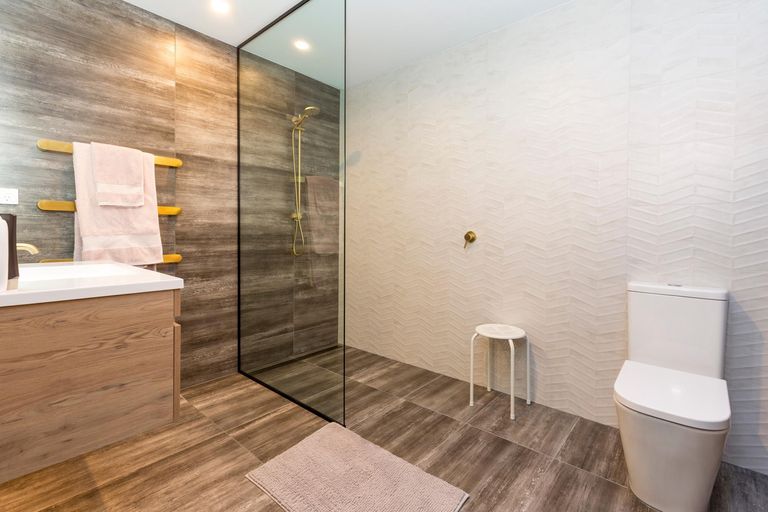 Photo of property in 3 Elias Court, The Gardens, Auckland, 2105