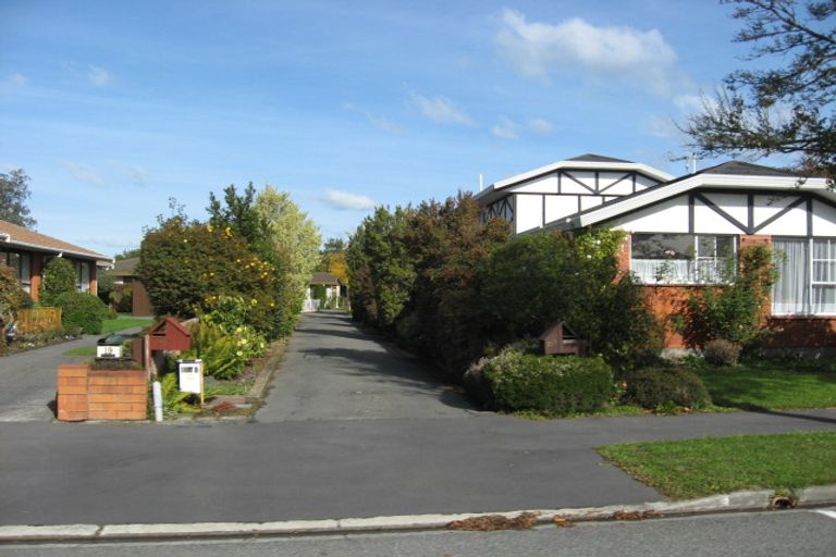 Photo of property in 1/21 Montclare Avenue, Ilam, Christchurch, 8041