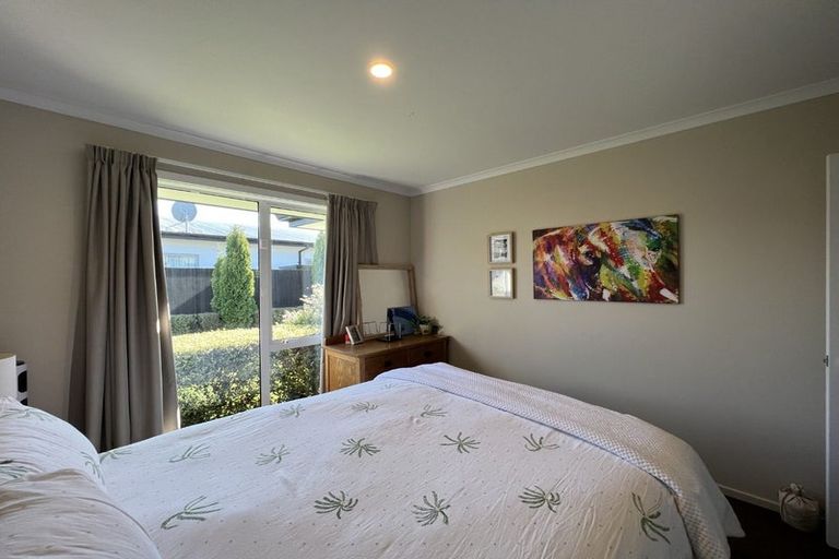 Photo of property in 48 Dunlops Crescent, Marshland, Christchurch, 8083
