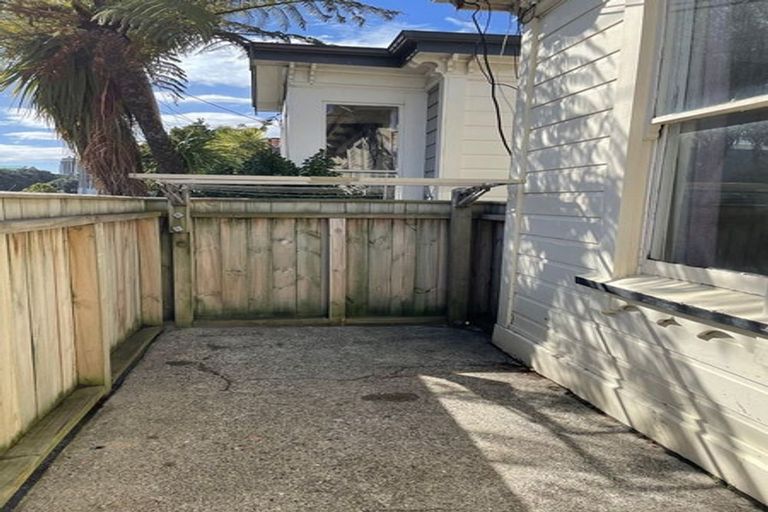 Photo of property in 109 Tasman Street, Mount Cook, Wellington, 6021