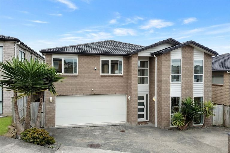 Photo of property in 7 Palazzo Close, Flat Bush, Auckland, 2019