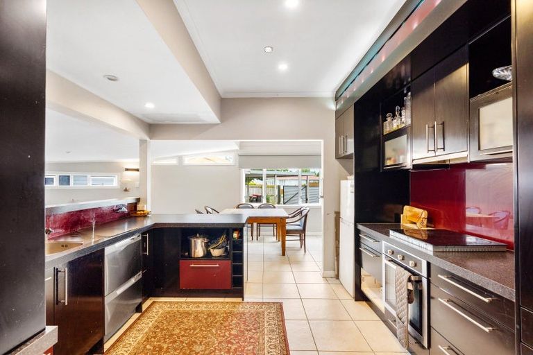 Photo of property in 41 Barker Road, Marewa, Napier, 4110