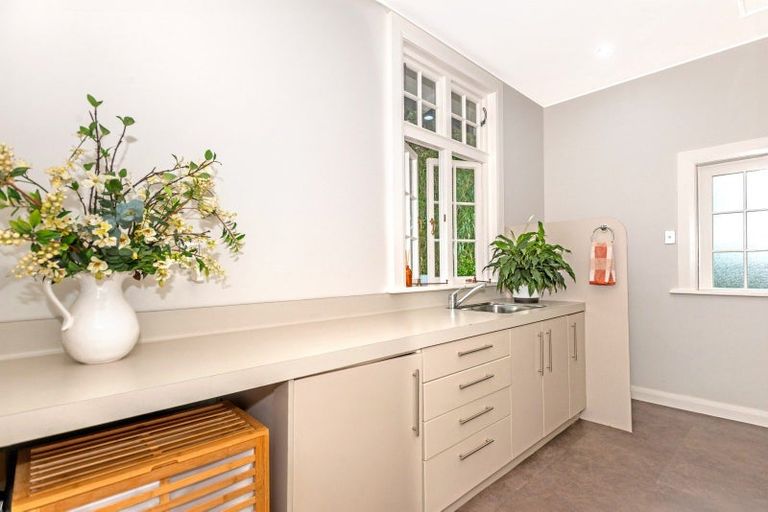 Photo of property in 50 Stout Street, Whataupoko, Gisborne, 4010