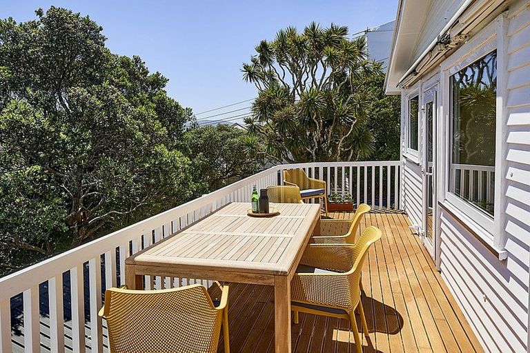 Photo of property in 14 Mills Road, Brooklyn, Wellington, 6021