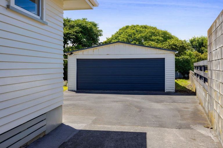 Photo of property in 3 Fyson Place, Hawera, 4610