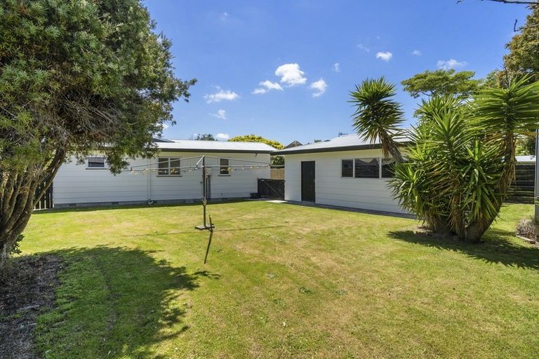 Photo of property in 94 Benmore Avenue, Cloverlea, Palmerston North, 4412