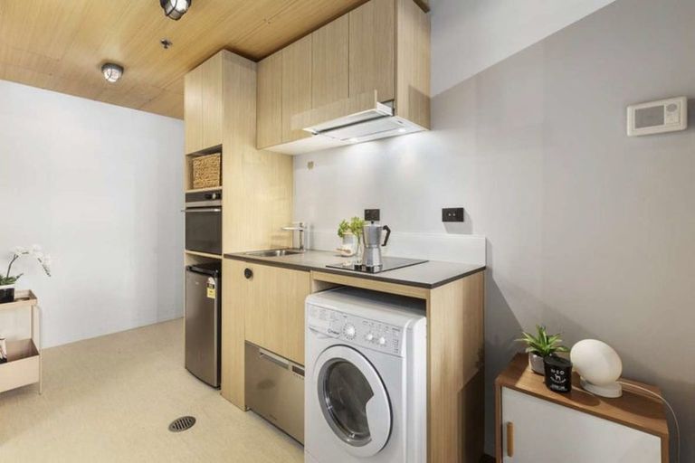 Photo of property in Vedado Apartments, 208/41 Hopper Street, Mount Cook, Wellington, 6011