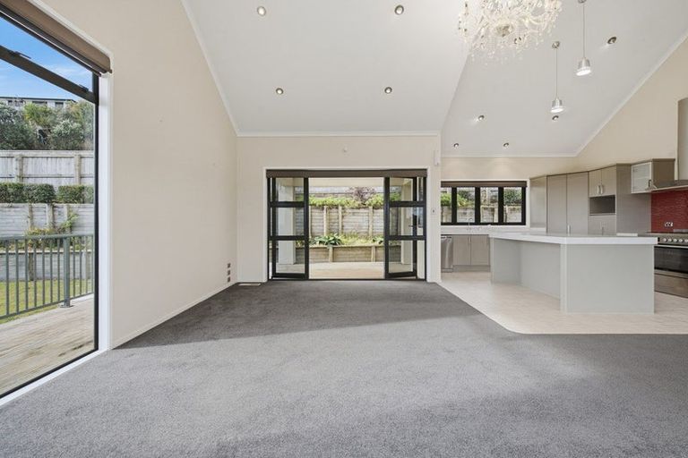 Photo of property in 19c Shelter Grove, Frankleigh Park, New Plymouth, 4310