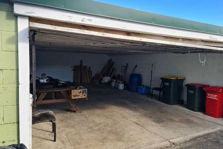 Photo of property in 398 Cambridge Terrace, Naenae, Lower Hutt, 5011