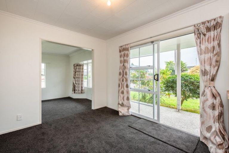 Photo of property in 68 Highbury Drive, Levin, 5510