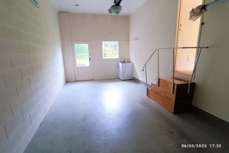 Photo of property in 34 Reeves Road, Pakuranga, Auckland, 2010