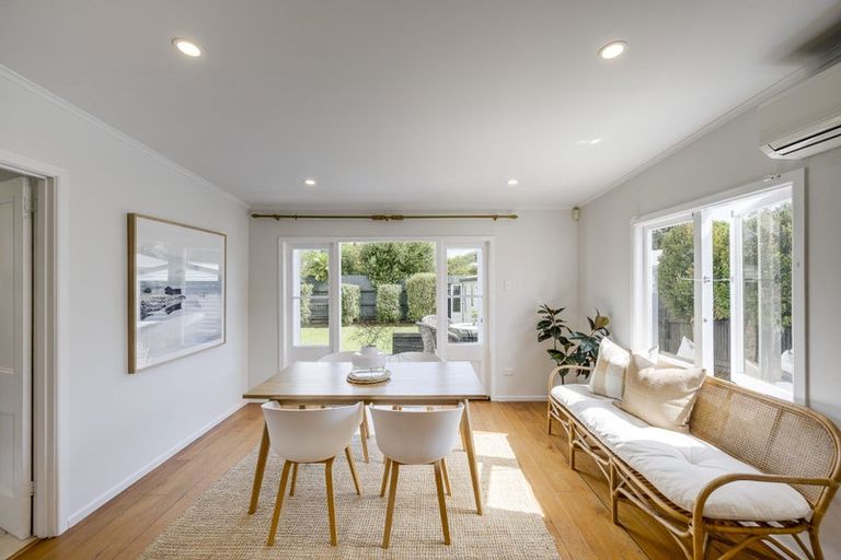 Photo of property in 111 Wellesley Road, Napier South, Napier, 4110