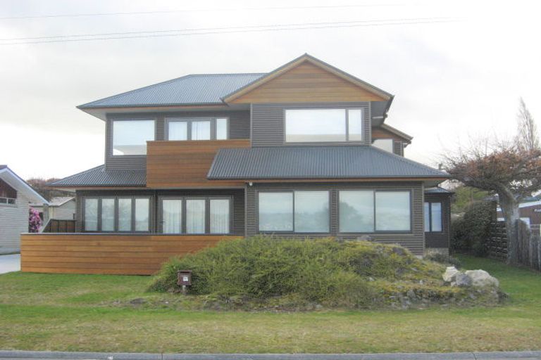 Photo of property in 18 Kohatu Parade, Wharewaka, Taupo, 3330