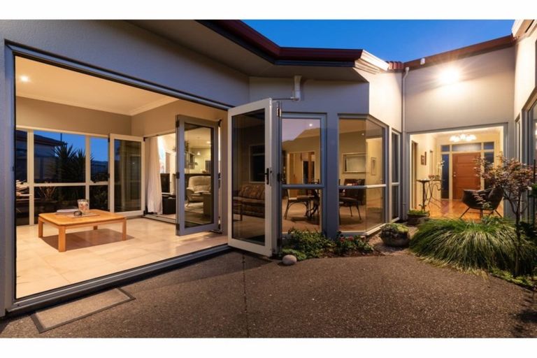 Photo of property in 18 Bermuda Drive, Papamoa Beach, Papamoa, 3118