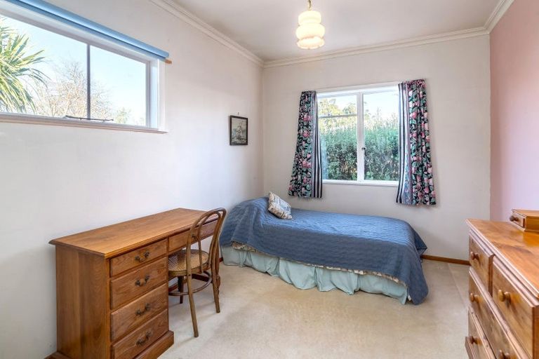 Photo of property in 11 Kenward Crescent, Featherston, 5710