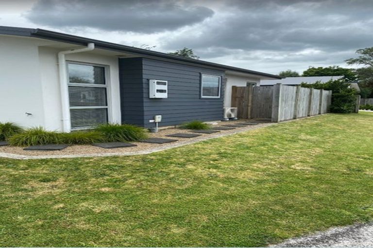 Photo of property in 2 Clematis Avenue, Pukete, Hamilton, 3200