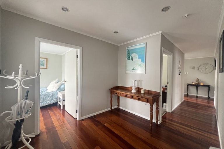 Photo of property in 607 Beach Road, Rothesay Bay, Auckland, 0630