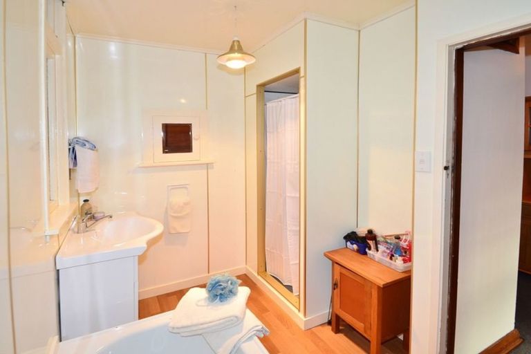 Photo of property in 26 Seaview Terrace, Kew, Dunedin, 9012