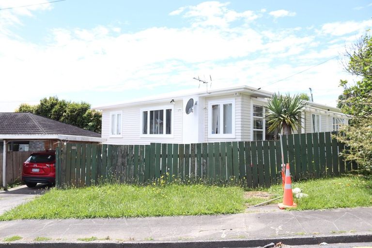Photo of property in 1/44 College Road, Northcote, Auckland, 0627
