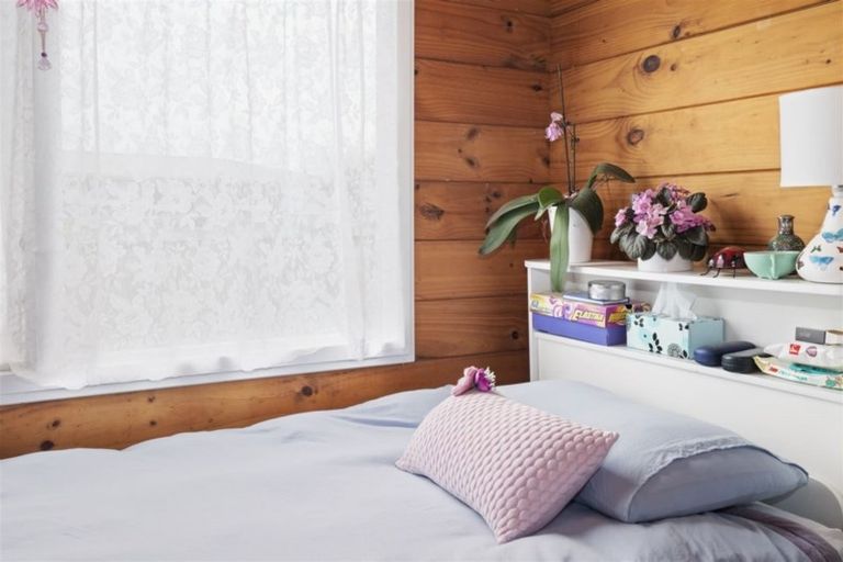 Photo of property in 19 Stonehurst Avenue, Waiuku, 2123