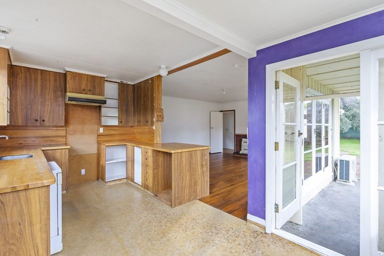 Photo of property in 325 Te Horo Beach Road, Te Horo Beach, Otaki, 5581