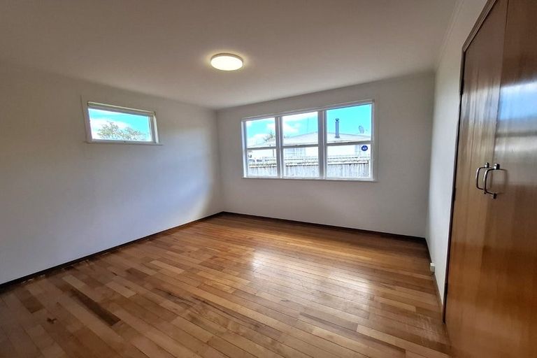 Photo of property in 10 Resolute Way, Papakura, 2110