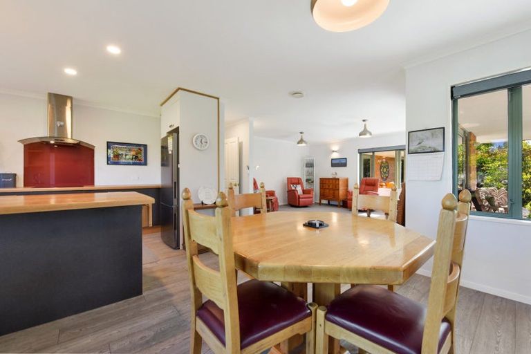 Photo of property in 13 Edwin Chambers Drive, Motueka, 7120