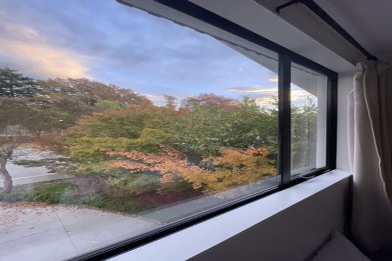 Photo of property in 69 Cashmere Road, Cashmere, Christchurch, 8022