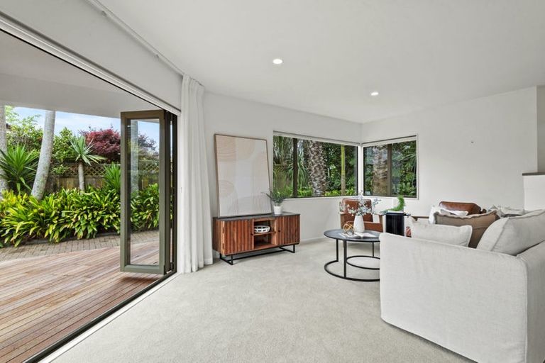 Photo of property in 2/321 Lake Road, Hauraki, Auckland, 0622