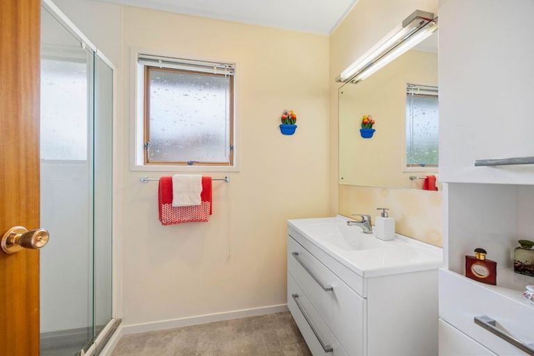 Photo of property in 5/33 Swanson Road, Henderson, Auckland, 0610