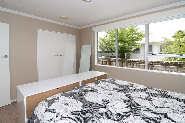 Photo of property in 22 Kupe Drive, Carterton, 5713