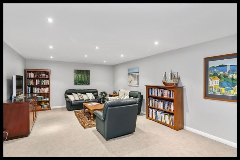 Photo of property in 22 Everest Street, Khandallah, Wellington, 6035